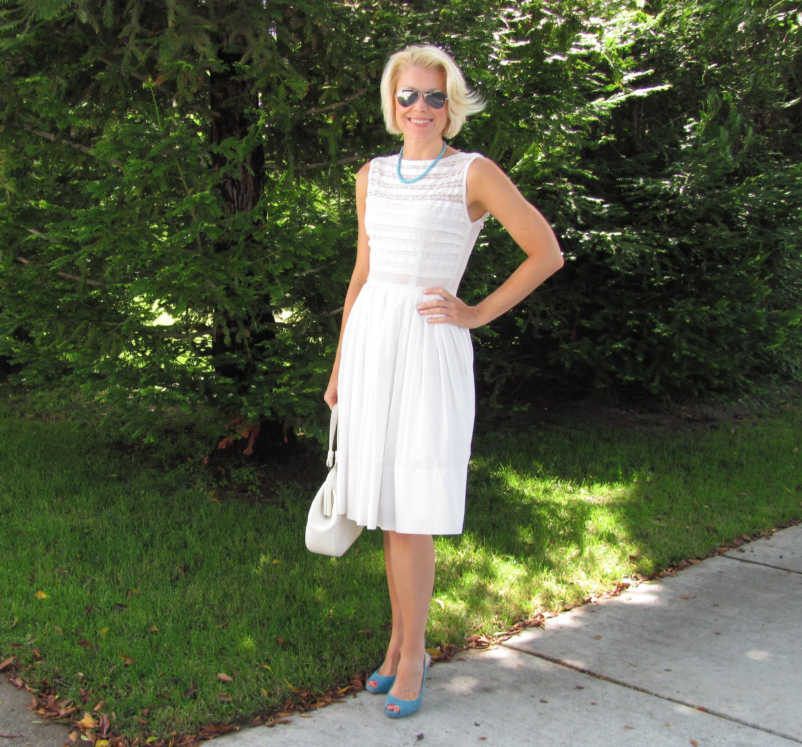 Jacqueline Bisset Measurements